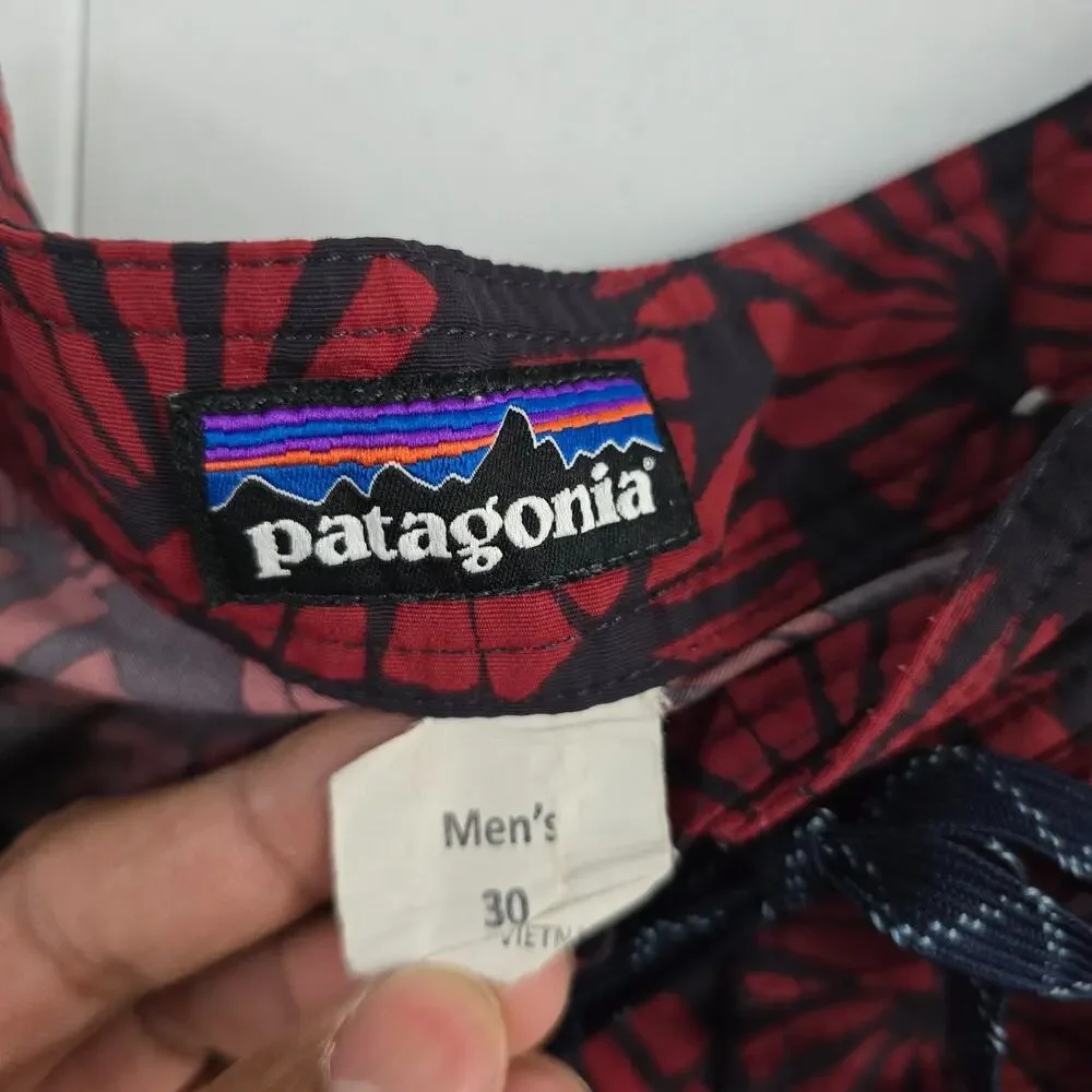 Patagonia Men's 30‎ Board Shorts Red Black Floral Swim Surf Trunks 6353